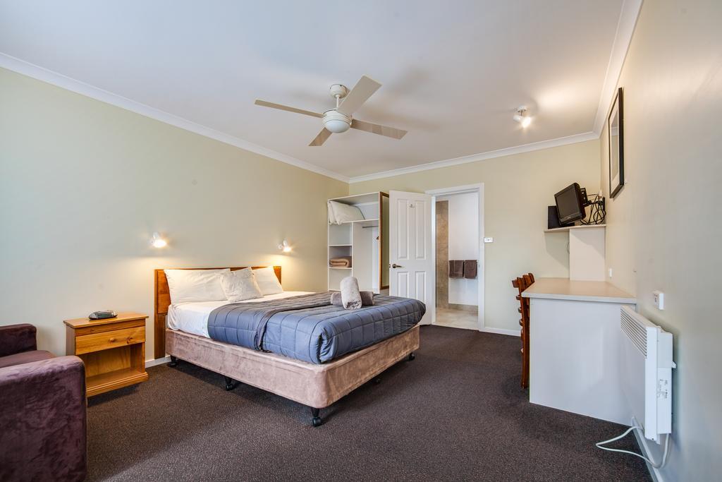 Wintersun Gardens Motel Bicheno Eksteriør billede