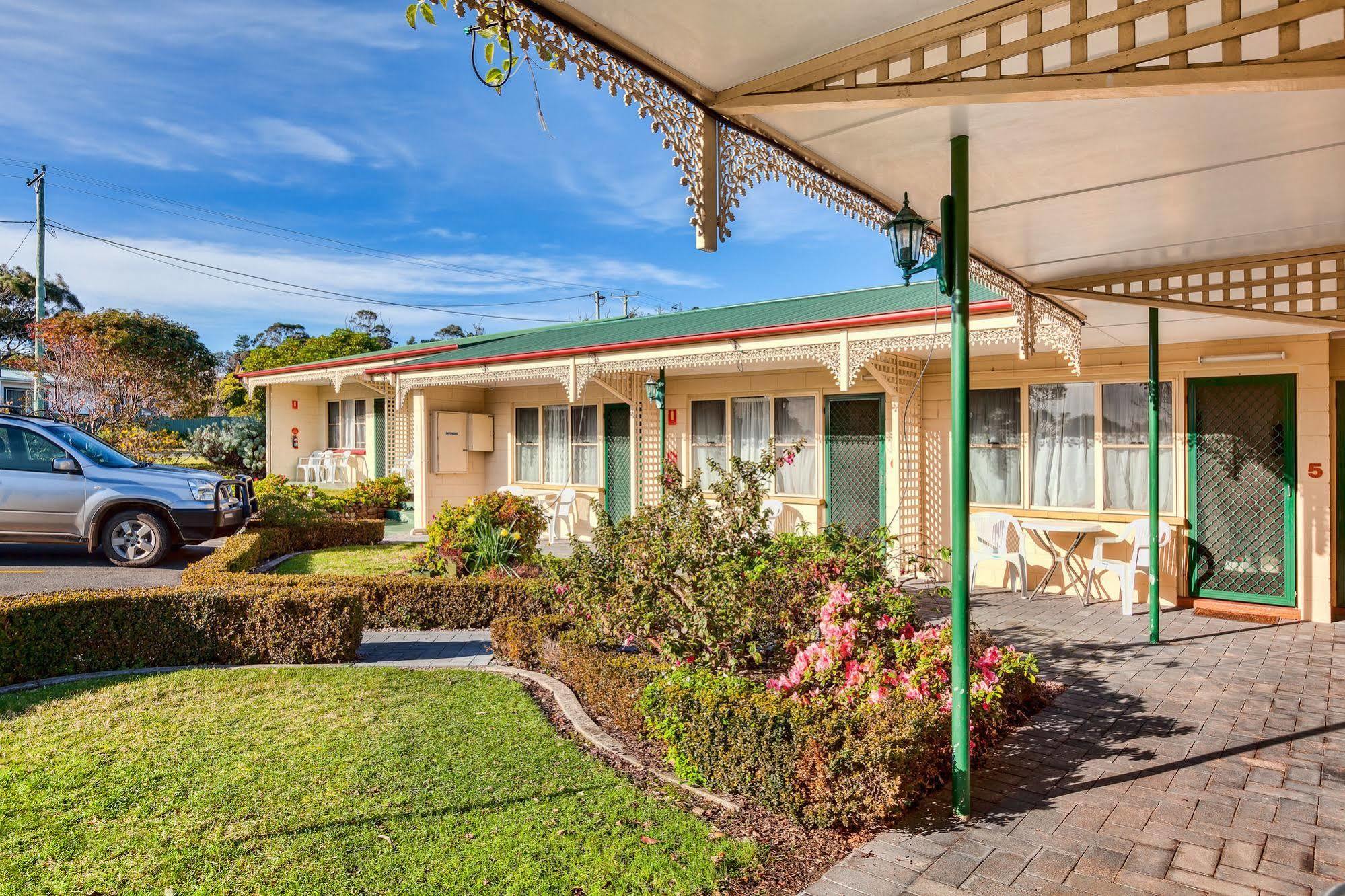 Wintersun Gardens Motel Bicheno Eksteriør billede